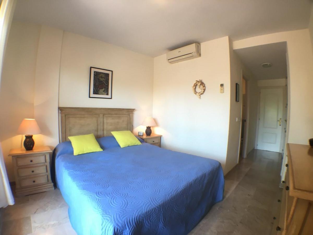 2236-Lovely Groundfloor With Pool View Casares Exteriér fotografie